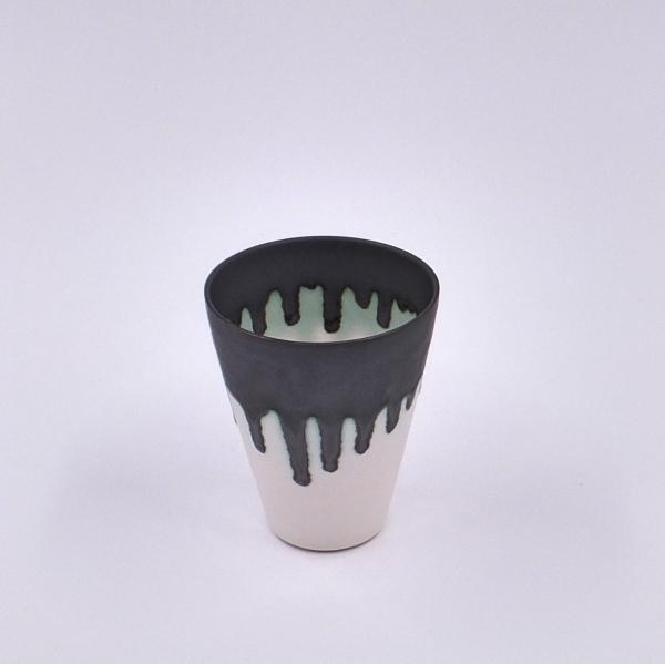 Y.Murakami Cup weiss dunkler top