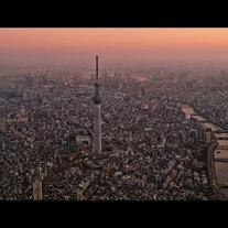 Tokyo aus der nächtlichen Vogelperspektive