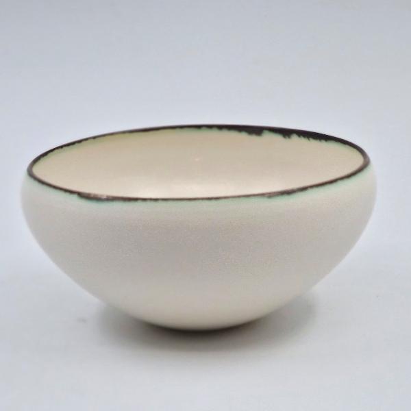 Y.Murakami Mother L Schale weiss grüner Rand