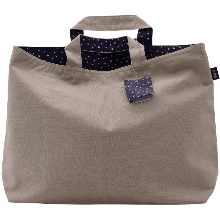 Carrier bag, double-sided dot pattern